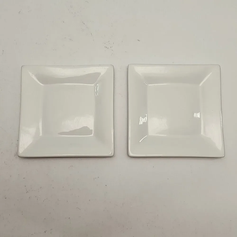 Crate & Barrel Square Plates White 6